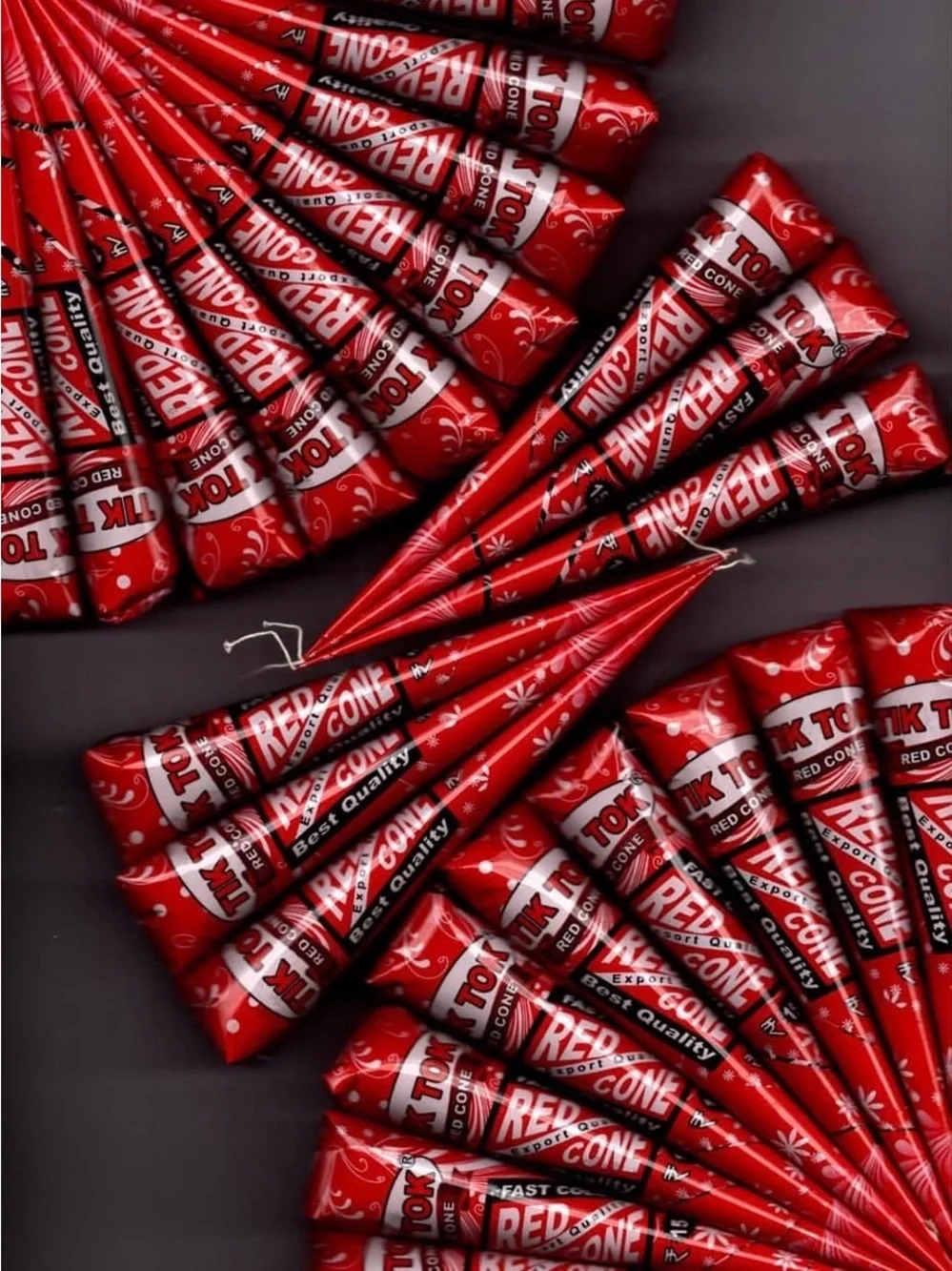 Red Cone Party Powder - Vibrant Red Color